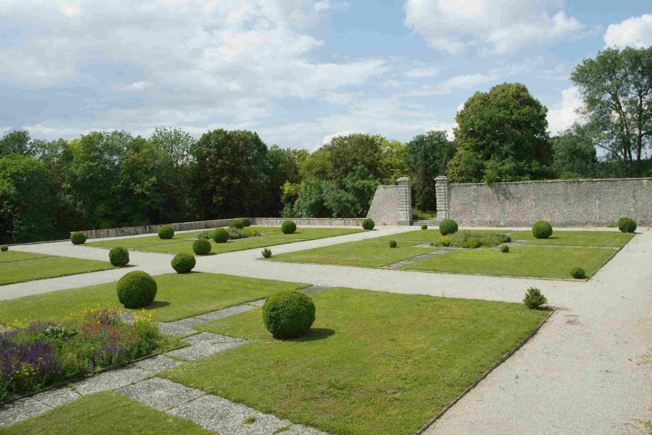 Chateau De Montrame Soisy-Bouy Exteriér fotografie